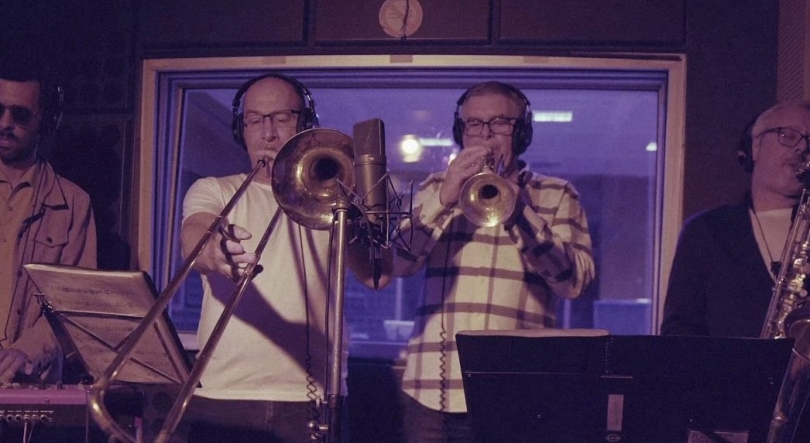 Cais Sodré Funk Connection – Back on Track