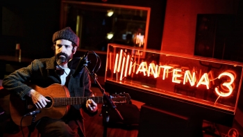 Devendra Banhart – Is This Nice?