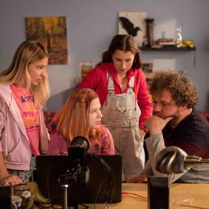 Imagem de Doc “À Solta na Internet” nos cinemas e nas escolas