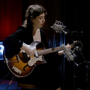 Imagem de April Marmara