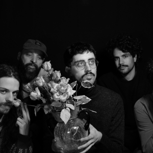 Imagem de Mão Morta, emmy Curl, Ganso e Rita Vian vão a Banhos Velhos