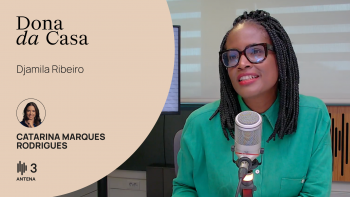 Imagem de Djamila Ribeiro, filósofa e escritora