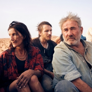 Imagem de Oliver Laxe, realizador de “Sirât”, em entrevista