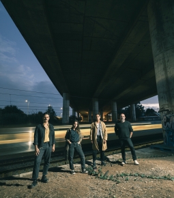 Imagem de Liga de Clubes – Linda Martini