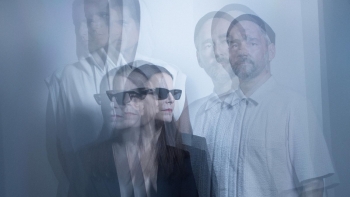 Imagem de Neon Soho apresentam o novo “Shall We Begin” na Casa Capitão