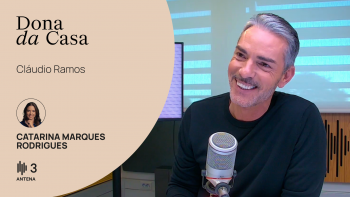 Imagem de Cláudio Ramos, apresentador de televisão