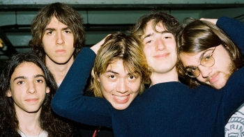 Imagem de “Getting Killed” dos Geese é Disco da Semana na Antena 3