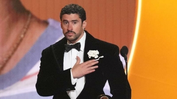Imagem de Conhece os vencedores dos Grammys 2026: Bad Bunny fez história ao ganhar Álbum do Ano