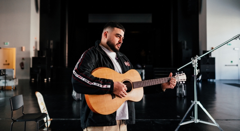 Imagem de xtinto: “Escrevi sobre uma relação que tive e não me arrependo de nada. É tudo uma aprendizagem”