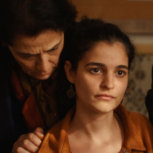 Imagem de “A Voix Basse – Num Sussurro”: intimidade e política na Competição da Berlinale