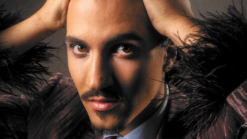 Imagem de Edmundo Inácio em “Tour pelos Clubes Cá da Terra”