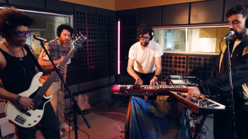 Holy Nothing – Moeda de Troca