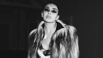Sexta da Música Nova: Charli XCX, Motherflutters e ProfJam na seleção de 8 de maio