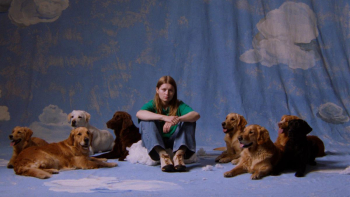 “LOW EXPECTATIONS” leva depressão e reconexão emocional a Cannes com a ajuda de girl in red
