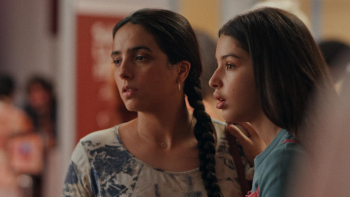 Valentina Maurel regressa a Cannes com reflexão sobre feminilidade e relações familiares