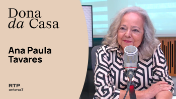 Ana Paula Tavares, poeta e historiadora