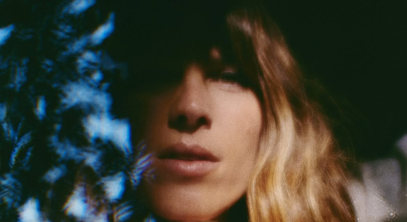 Melody’s Echo Chamber: “Para mim é um ato rebelde ser criativa”