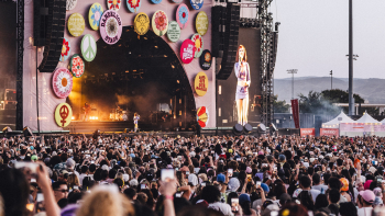 Daisy Chain Fields: o festival de mulheres de Olivia Rodrigo, para mulheres
